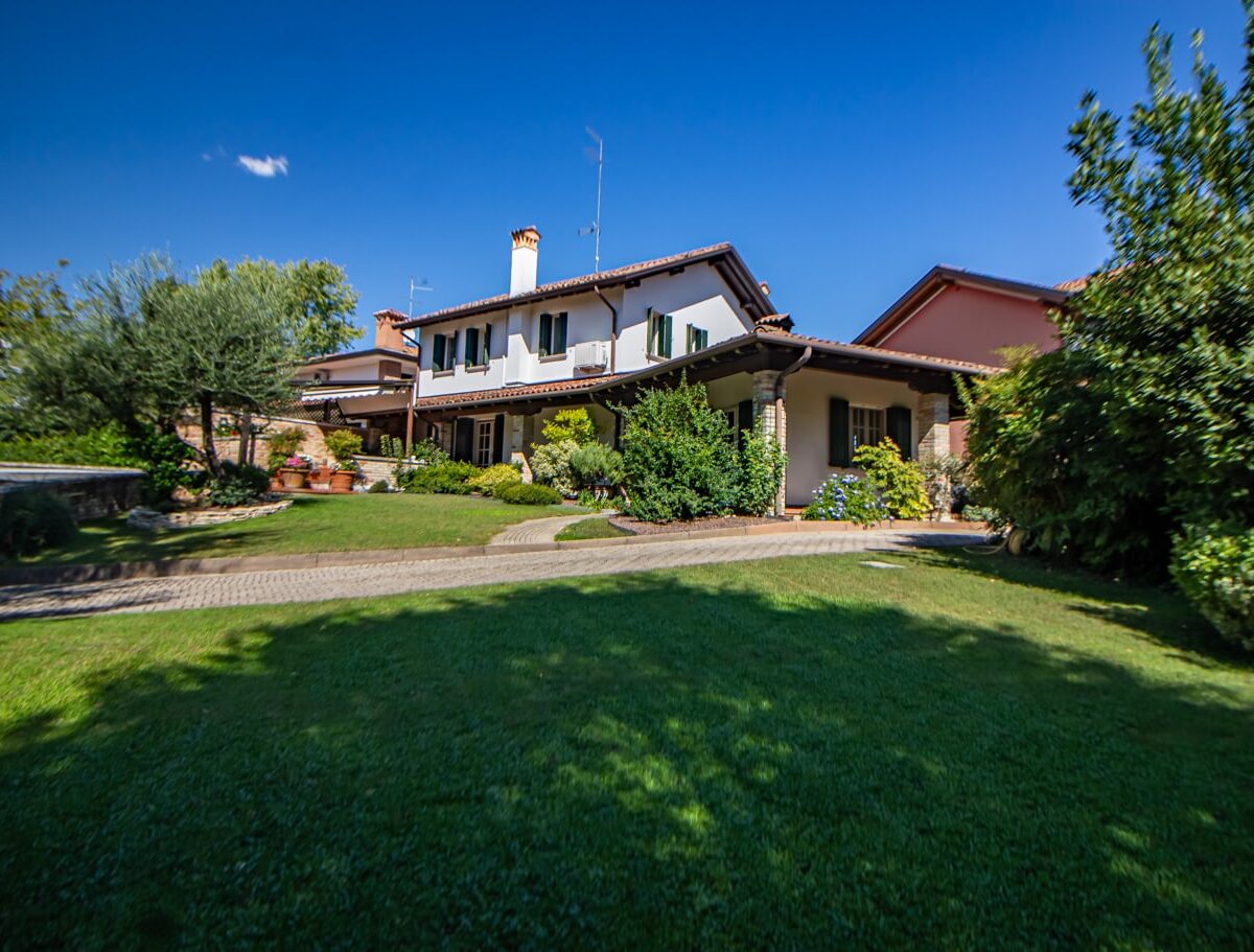 abitare immobiliare pordenone villa a porcia