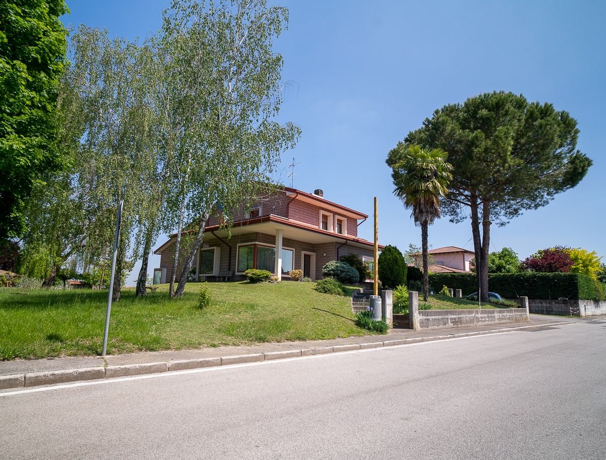 Ampia Villa Singola e Studio Pasiano di Pordenone